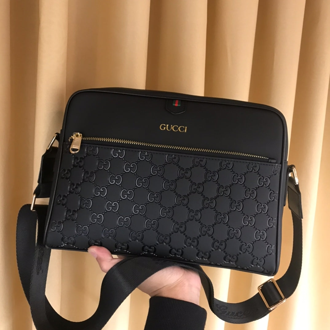 GUI crossbody bag 1825122606
