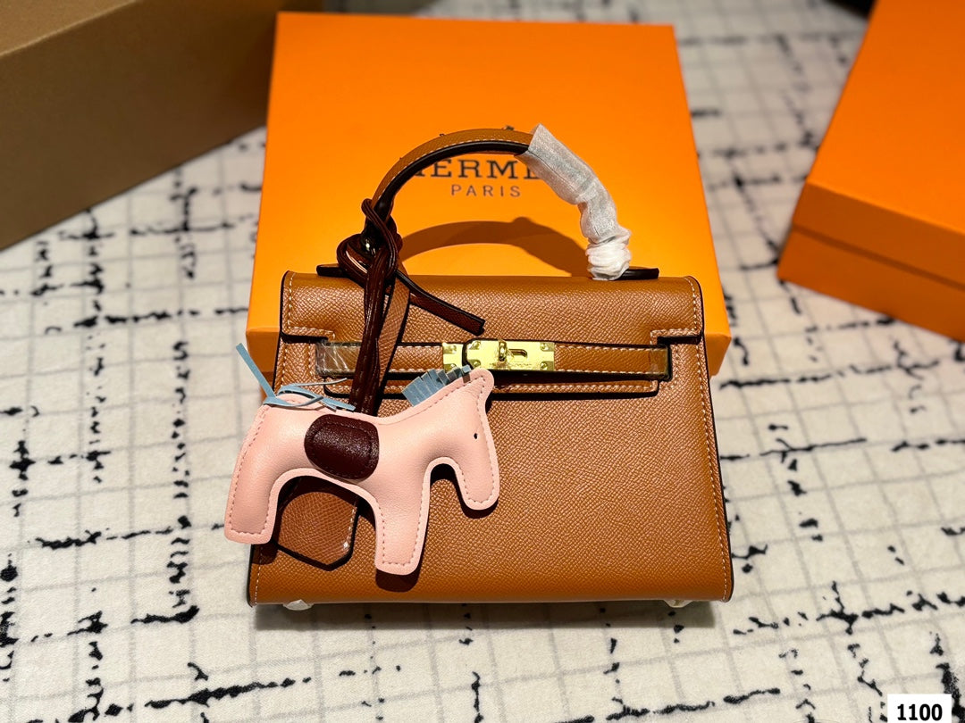 HHs Classic Kelly Bag 0724101015