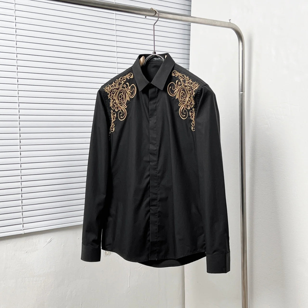 New style palace-style embroidered shirt 1426012202