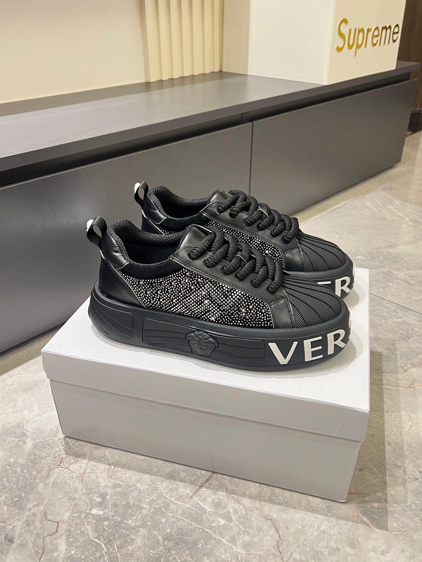 VS Sneakers 1826042401