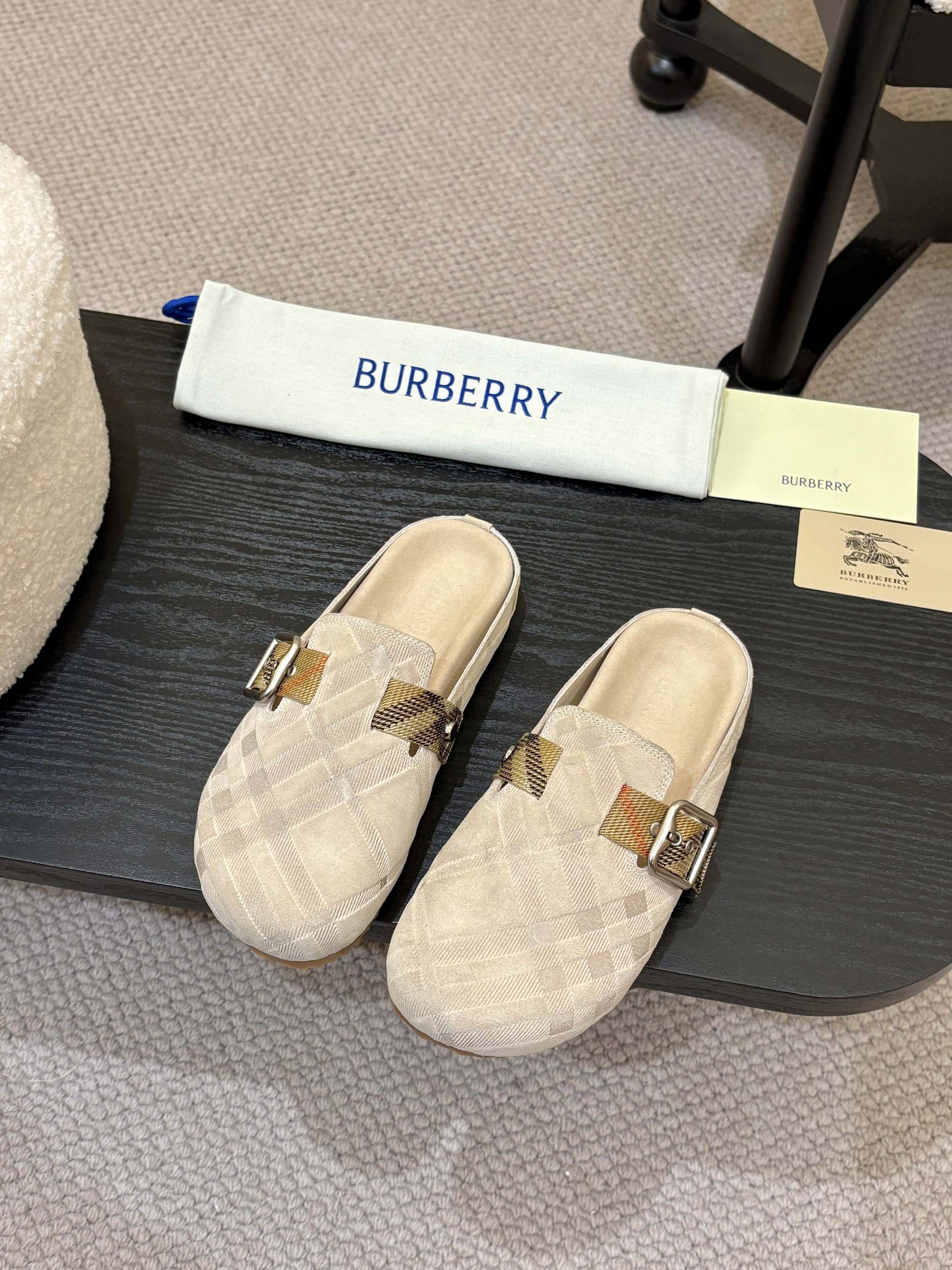 TB Unisex Check Suede Urchin Clogs 1825120505