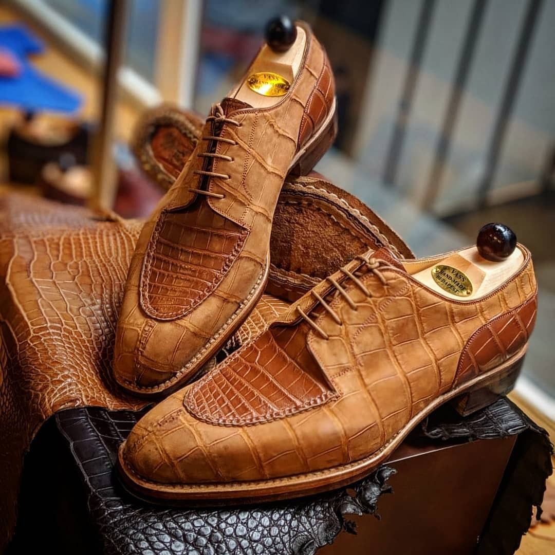 Fallen yellow classic hand stitching men's Derby shoes