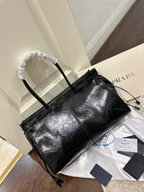 PD Bonnie oiled leather handbag 1825122506