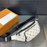 VV Bumbag Crossbody chest bag 1825052311